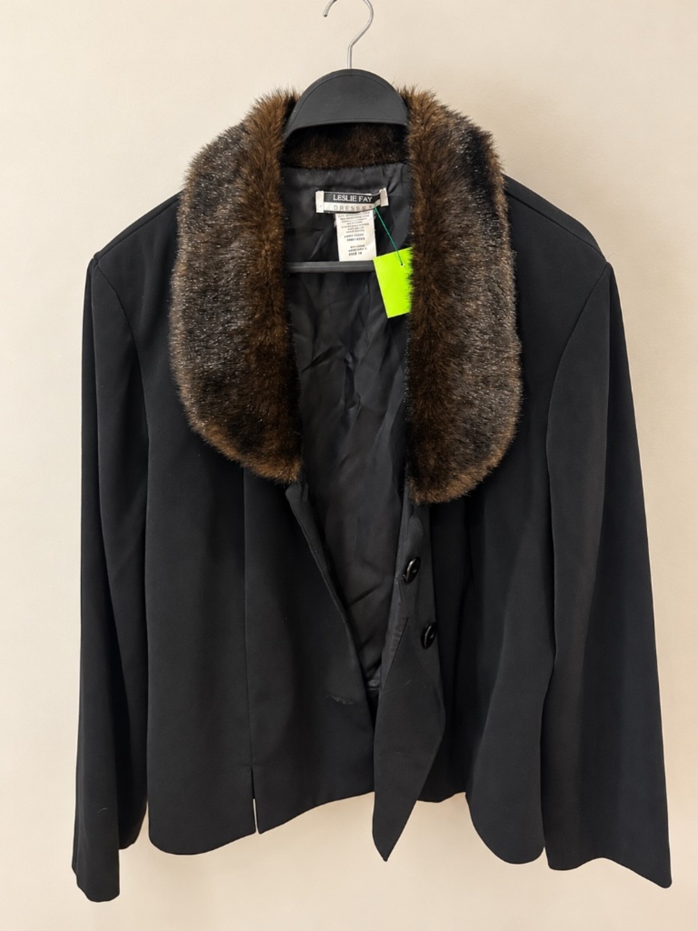 Leslie Fay Black Faux Fur Collar Blazer Jacket Vintage Retro Statement Coat